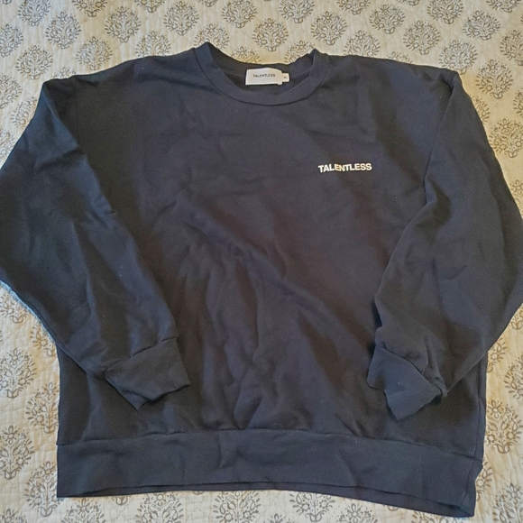 Talentless Crewneck - Picture 1 of 5